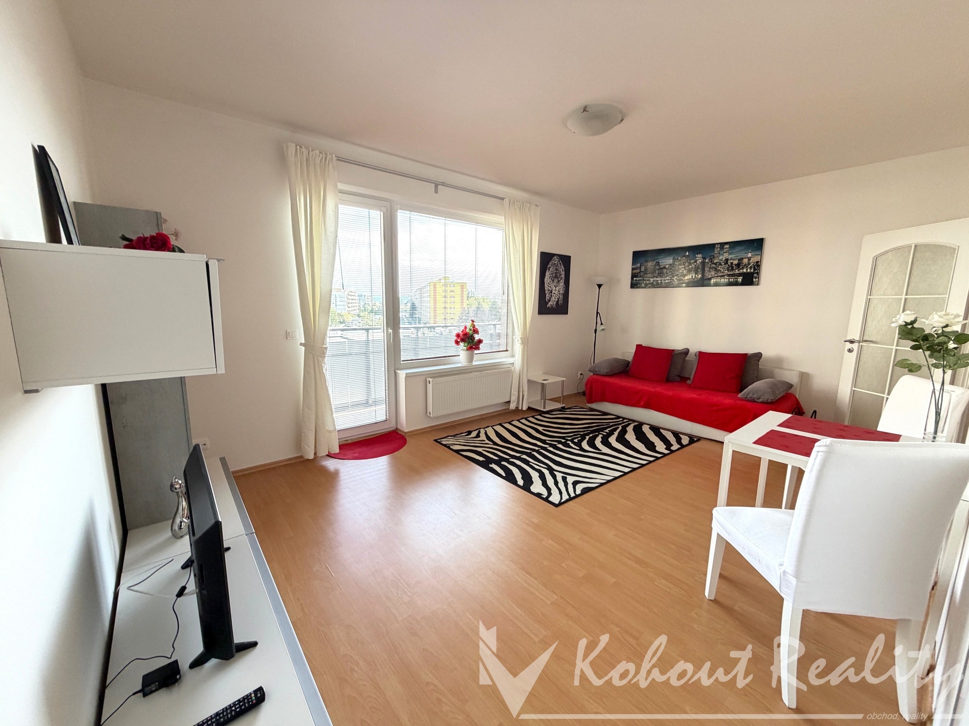Nabízíme 1+kk/Terasa, 42m2, (34m2 +8m2), s gar. stáním v novostavbě, P10, Horní měcholupy, ulice Na Křečku